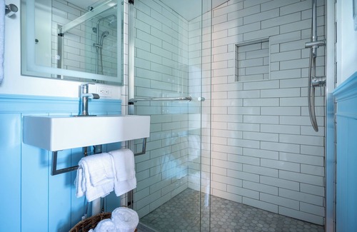 Waterford Cottage | Private Two-Bedroom Cottage