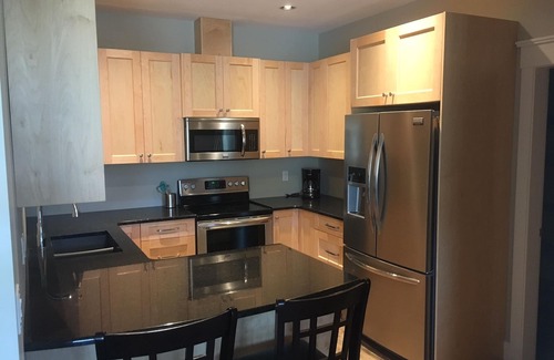 Vernon House | Private Two-Bedroom Suite with Okanagan Lake View