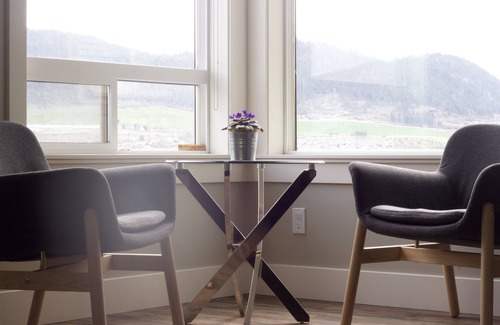 Vernon House | Private Two-Bedroom Suite with Okanagan Lake View