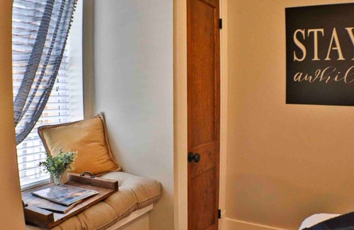 Hermann House | Private, Updated, Farmstyle Suite