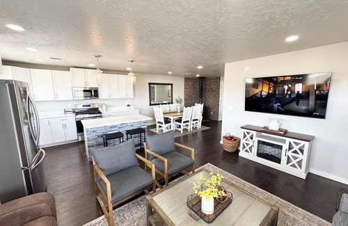 Gem County Apartment | Private Upstairs Apartment with Game Room on 5 Acre Ranch