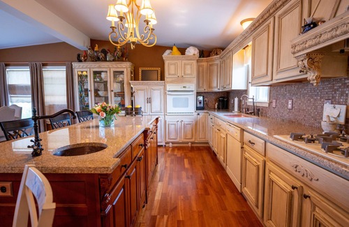 Fultonville House | Private Upstate Estate - Pool, Pond, Breathtaking views!