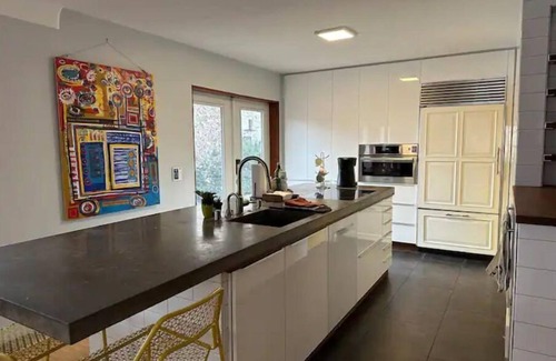 Downtown Minneapolis House | Private urban oasis with amazing downtown views