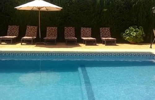 Formentera de Segura Villa | PRIVATE VILLA, WIFI SWIMMING POOL, GARDEN, CHILDREN'S PARK, BBQ, ACC. MINUSVA, 12 PERS.
