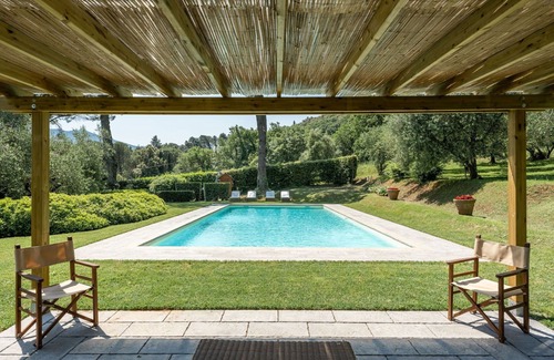 San Lorenzo a Vaccoli Villa | Private Villa with A/C, WIFI, private pool, TV, patio, panoramic view, parking, close to Lucca