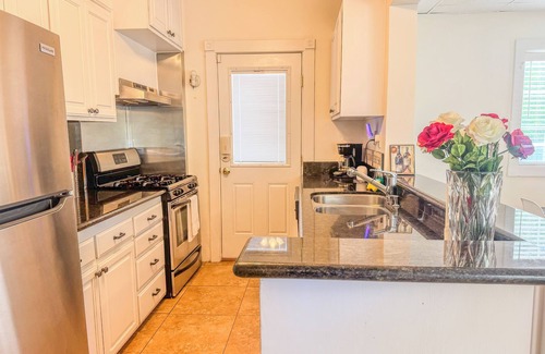 Bankers Hill House | Private Vacation Home In San Diego With Security/Safety, Child Friendly, Pet Friendly