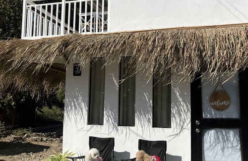 Lian House | Private vacation house near the beach - StayNest Matabungkay