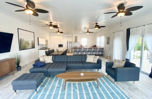 North Palmetto Point Villa | Private Villa on most stunning pink sand beach