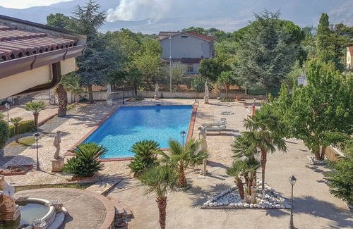Castrovillari Villa | Private Villa with hot tub, WIFI, private pool, patio, pets allowed, panoramic view, parking