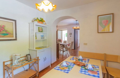 Marciano House | Private Villa with private pool, A/C, WIFI, TV, terrace, pets allowed, panoramic view, parking
