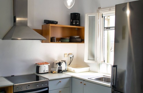 Nea Cryssi Akti Villa | Private villa Agia Irini, 350 meter to the beach for 4 guests with pool access!