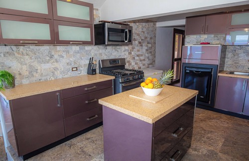 Parham Town Villa | Private villa for 8 with breathtaking views and multiple living spaces.