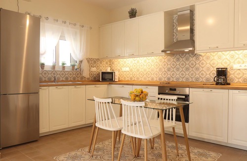 Almyrida Villa | Private Villa Lyrida, 200m to the beach, Pool, No car needed