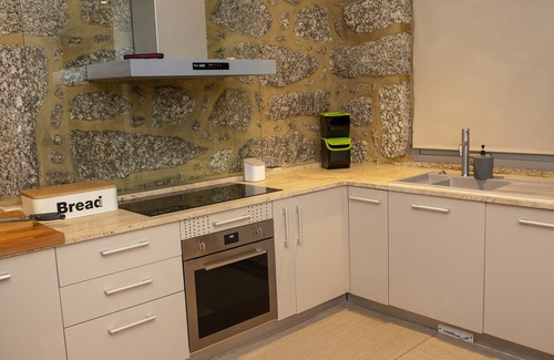 Vieira do Minho Villa | Private villa deluxe with pool and jacuzzi
