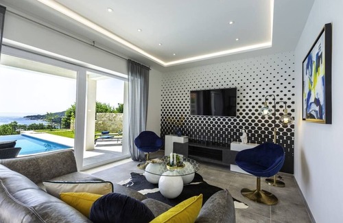 Srebreno Villa | Private villa with swimming pool