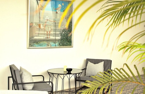 Sangkat Sla Kram House | Private Villa with Skybar and Restaurant