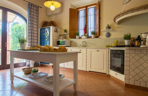 Fabbrica Villa | Private Villa with A/C, WIFI, private pool, TV, terrace, pets allowed, panoramic view, parking