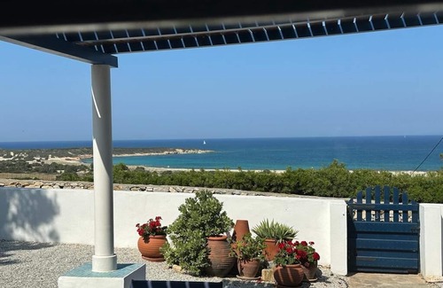 Naxos Villa | Private villa with breathtaking sea views, private pool and jacuzzi