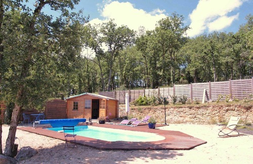 Loupiac House | Private Villa with WIFI, private pool, A/C, TV, terrace, pets allowed, panoramic view, parking
