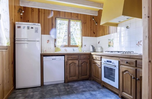 Loupiac House | Private Villa with A/C, WIFI, private pool, TV, terrace, pets allowed, panoramic view, parking