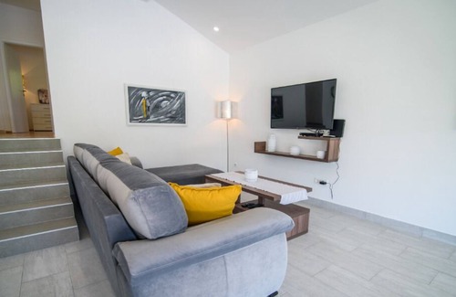 Mostar Villa | Private villa with large pool