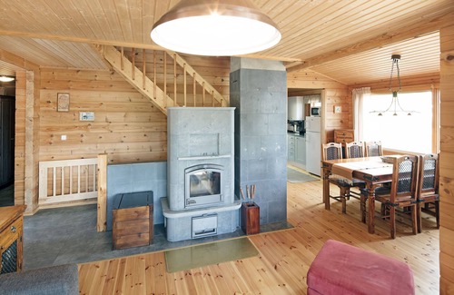 Puumala Villa | Private villa with pier on lake Saimaa. Own sauna & rowing boat. Pet-Friendly!