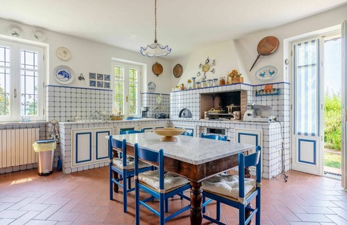 Zenevredo Villa | Private Villa with private pool, WIFI, A/C, TV, patio, pets allowed, panoramic view, parking