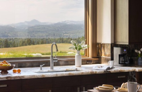 South Park Villa | Private villa with panoramic views
