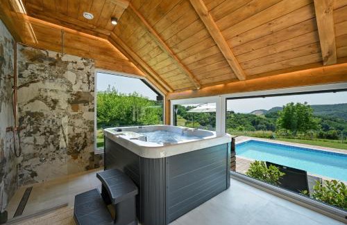 Pregrada House | Private Villa with Pool and Jacuzzi Dreamy Hill
