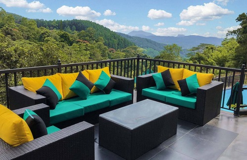 Kandy Villa | private Villa with swimming pool