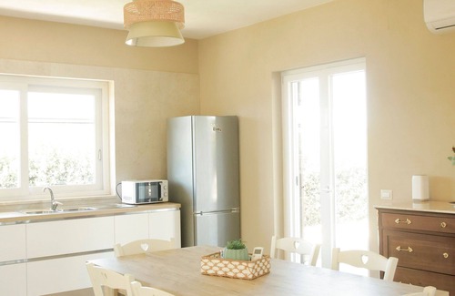 Amorosi Villa | Private Villa with WIFI, A/C, private pool, TV, patio, pets allowed, panoramic view, parking
