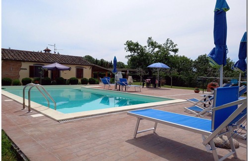 Cortona Old Town Villa | Private Villa with WIFI, private pool, A/C, TV, patio, pets allowed, panoramic view, parking