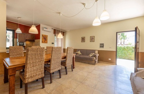 Pizzo Villa | Private Villa with WIFI, private pool, A/C, TV, panoramic view, parking, close to Gallipoli