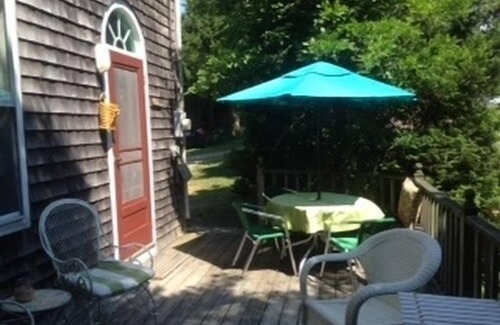 Watch Hill Cottage | Private Watch Hill Cottage 5 Min. Walk to Beach