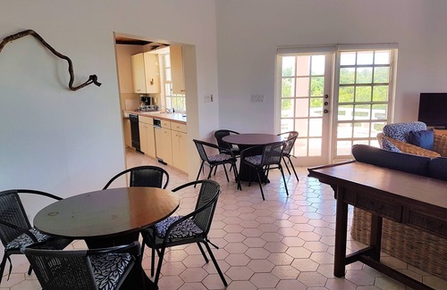 Spanish Wells House | Private Waterfront Home With 180* Sea Views - 2 Bed/2Bath