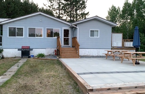 Carlow/Mayo Cottage | Private Waterfront 5 Acre Property, Fishing, Kayaks, Private Trail
