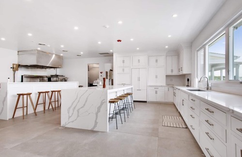 Royal Oak House | Private Waterfront Retreat Center, New Reno on 18 Acres