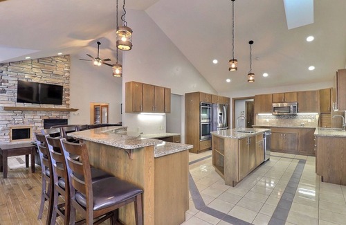 Three Lakes House | Private waterfront lake, sand beach, bar, 4 minutes to the chain, private launch