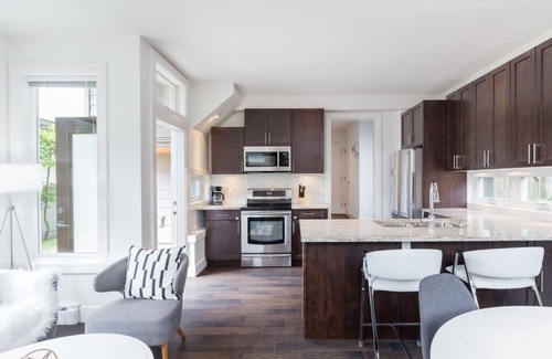 Hastings House | PRIVATE - West Coast Luxury Living