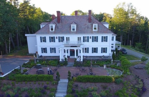 Windsor House | Private Wing of largest Colonial Revival Mansion- Only 15 min to Woodstock