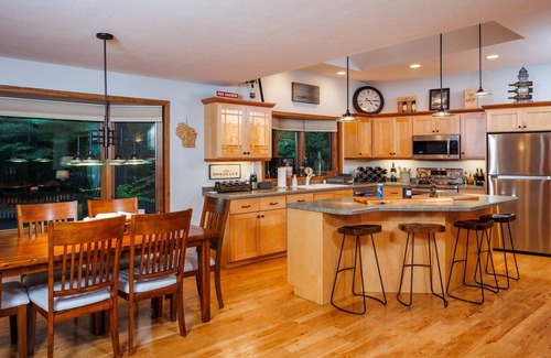 Egg Harbor Cabin | Private Wooded Lot - half mile to Egg Harbor Beach-great for groups