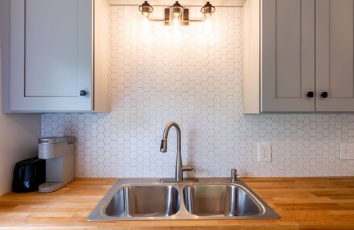 Kittery Cottage | Private Woodland Cottage Near Beaches and Shopping