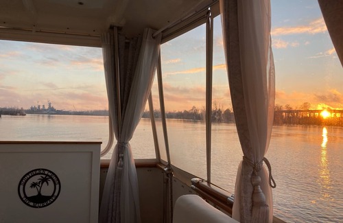 River District Boat Rental | Private Yacht - On The River - In Heart of Downtown