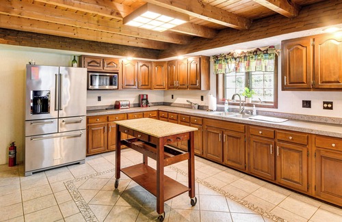 South Butler Cabin | Private Yard: Secluded Hannibal Cabin in the Pines