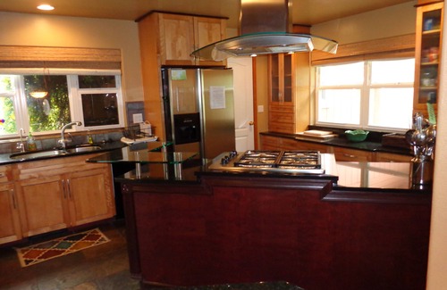 North Fork House | Private Yosemite Scenic by Way-Bass Lake View 5 acre-Up to10-Occupants