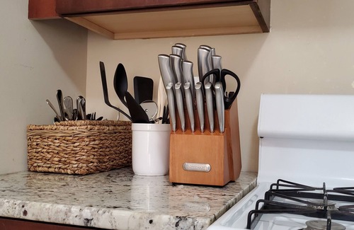Matawan Apartment | private1 bed 1 bath free parking coffee cozy