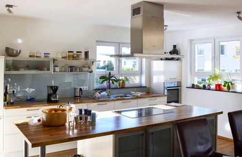 Munzingen Apartment | Privatzimmer 2 - Gasthaus Privatzimmer in Freiburg im Breisgau