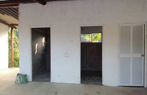 Buritaca Cabin | Prive bedroom cabin in tranquil Los Linderos with WiFi for two.