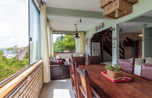 Rio das Pacas House | Privilégio Vista Mar na Praia da Solidão XA1984