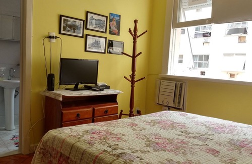 Flamengo Apartment | Privileged and secure location. Fully equipped and beautifully decorated.